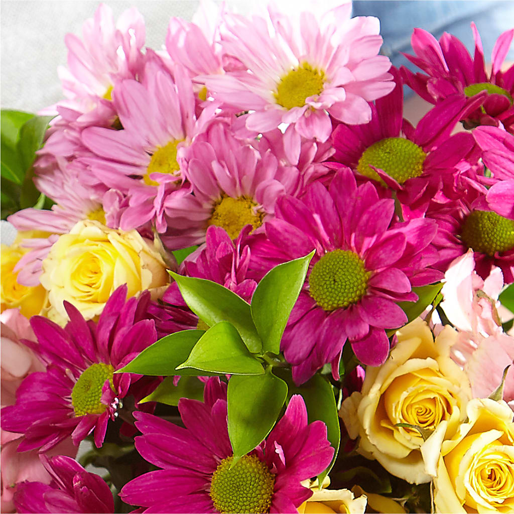Florist Original Mixed Bouquet – Usaflorist.com, Tontitown AR