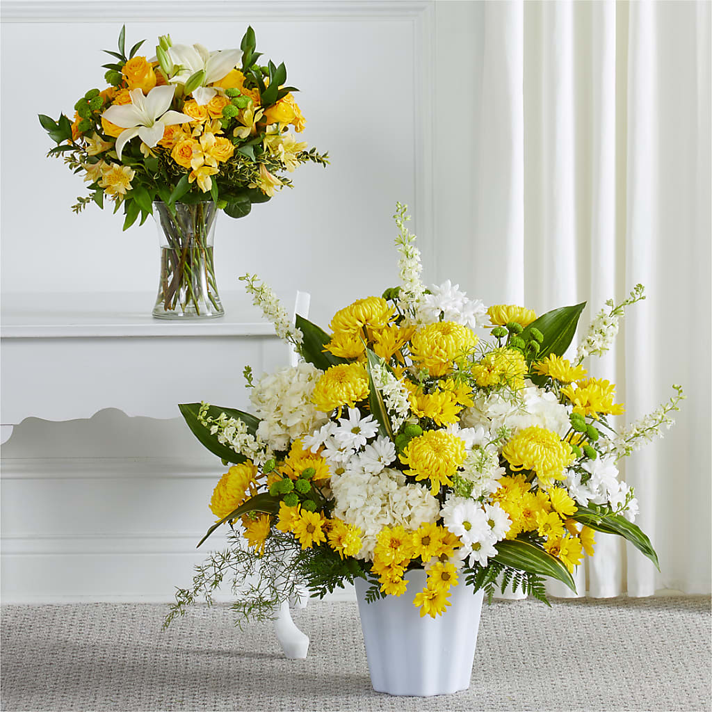Warm Remembrance Bundles – Usaflorist.com, Tontitown AR