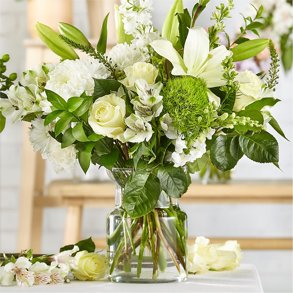 Classic Ivory – A Florist Original – Usaflorist.com, Tontitown AR