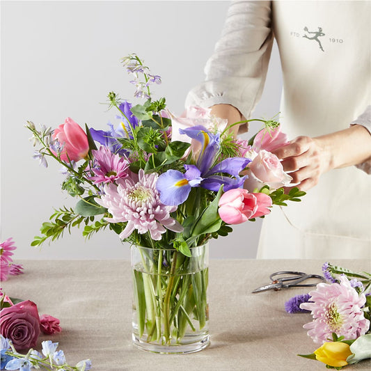 Pastel Tradition - A Florist Original –  Usaflorist.com, Tontitown AR