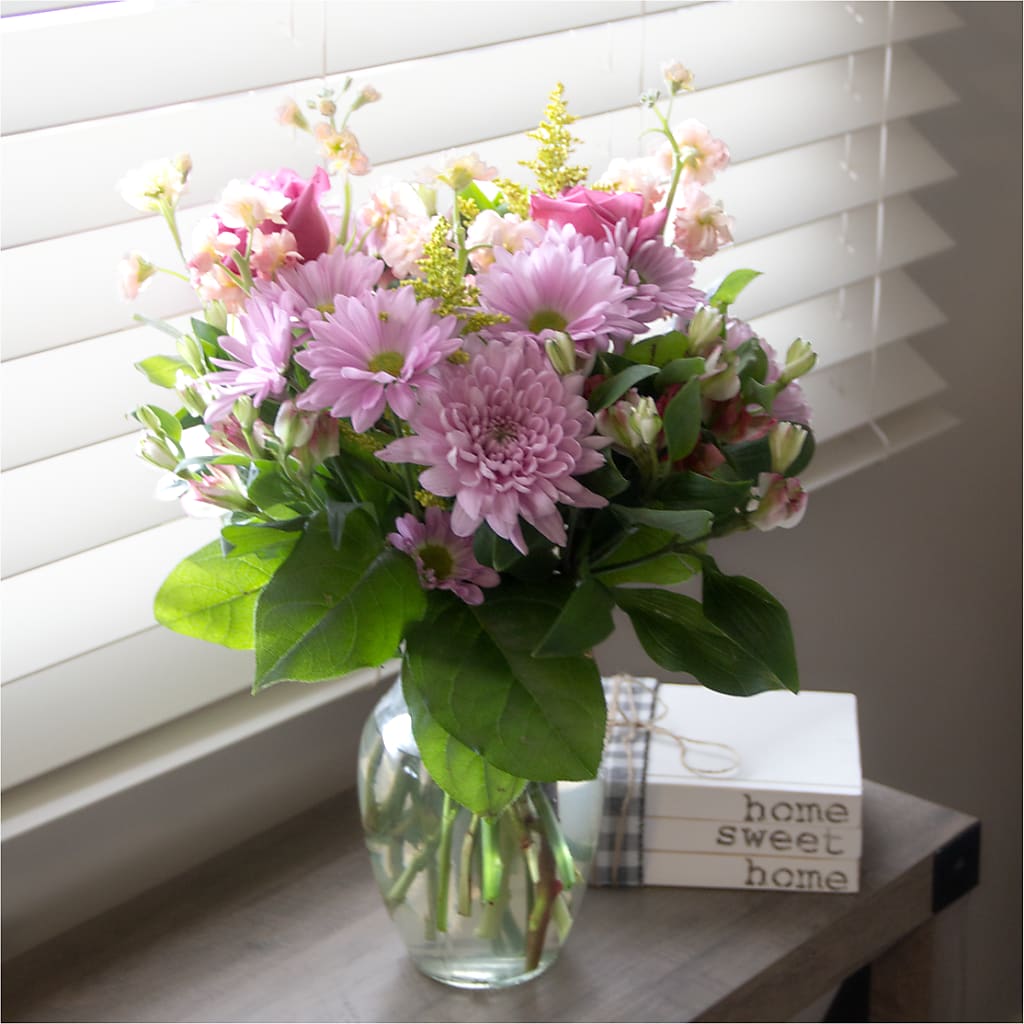Pastel Tradition - A Florist Original –  Usaflorist.com, Tontitown AR