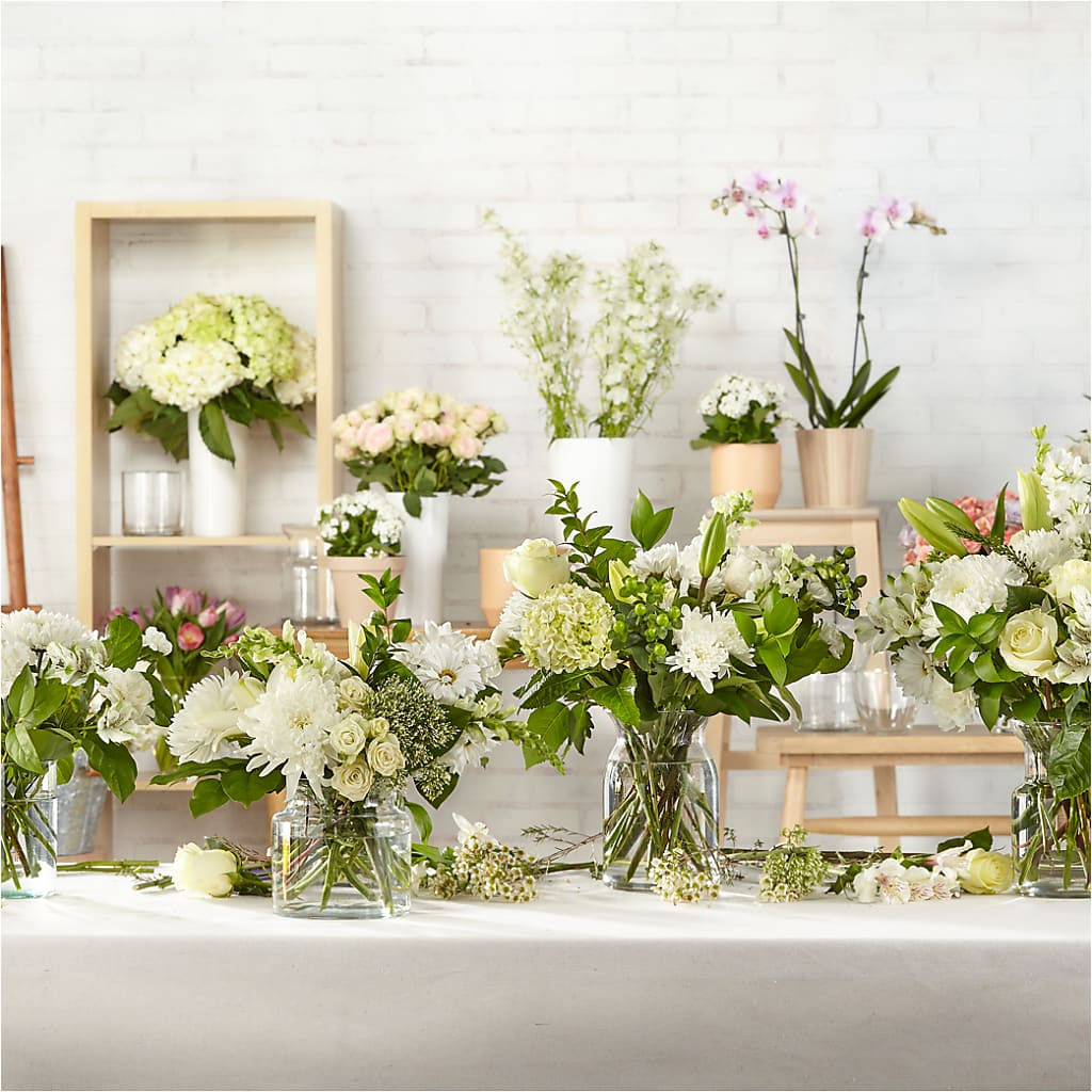 Classic Ivory – A Florist Original –  Usaflorist.com, Tontitown AR